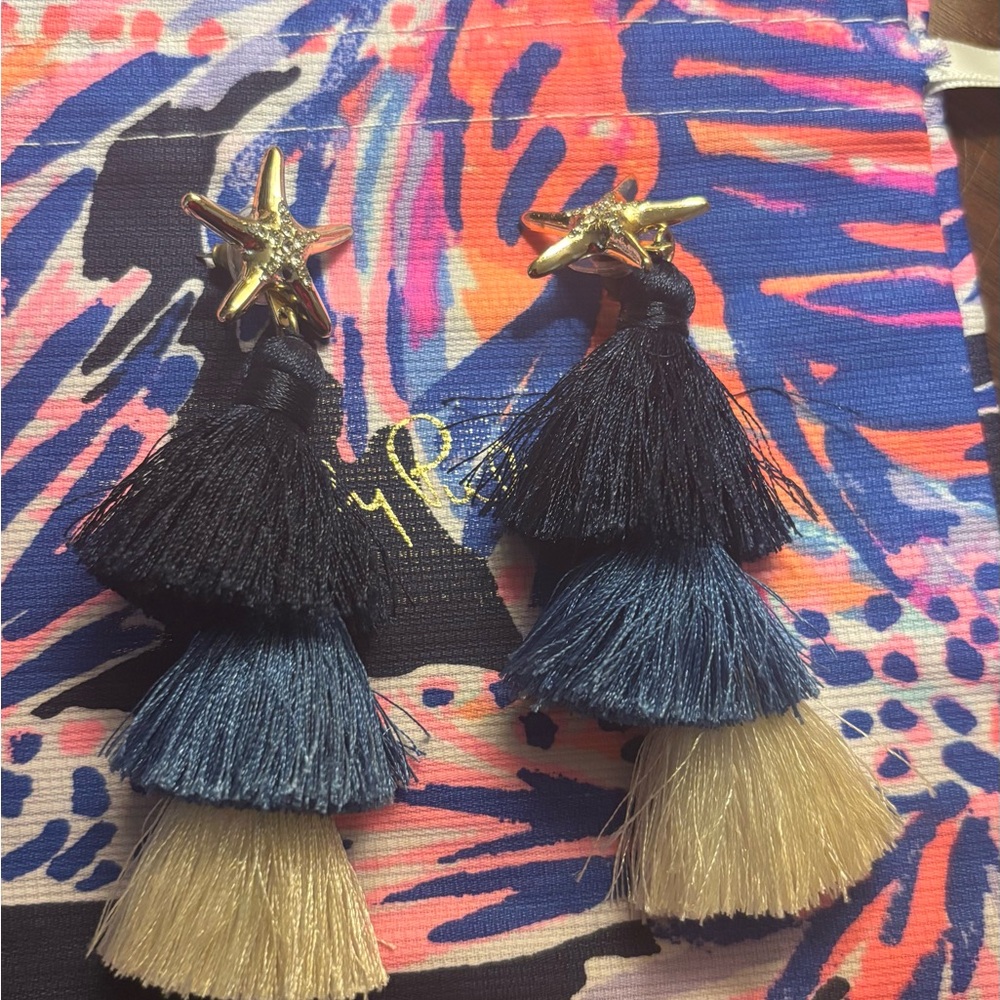 Lilly Pulitzer navy blue and white earrings